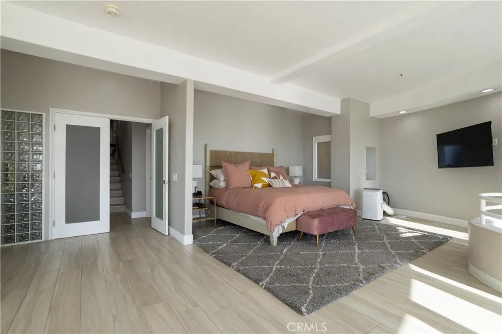 Primary suite